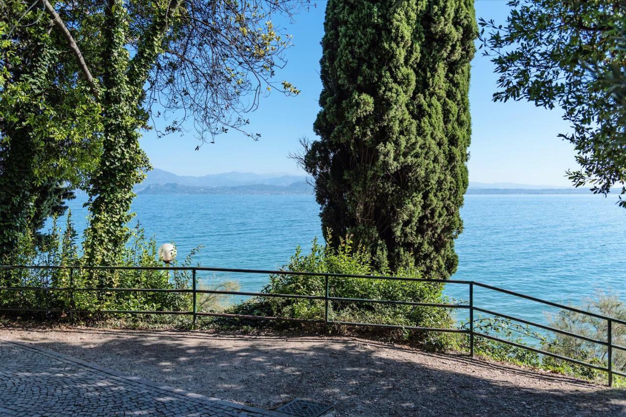 Casa Di Alex | Sirmione Apartment Bagian luar foto